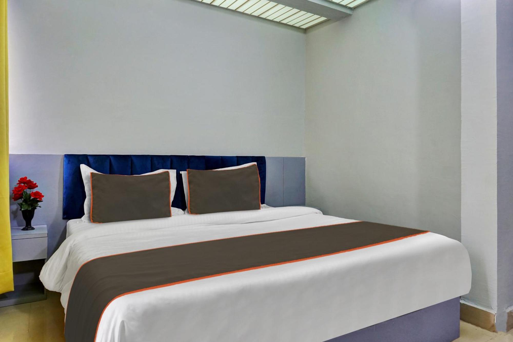 Collection O Baner Executive Stays Pune Esterno foto